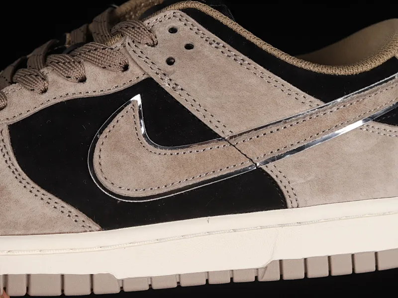 All Categories Nk SB Dunk Series Nk SB Dunk Low Low-top sneakers Otomo Katsuhiro x Nk SB Dunk Low "Steamboy OST" Creative customization collaboration Otomo Katsuhiro co-branded SB low-top sports and leisure sneakers FF0918-013